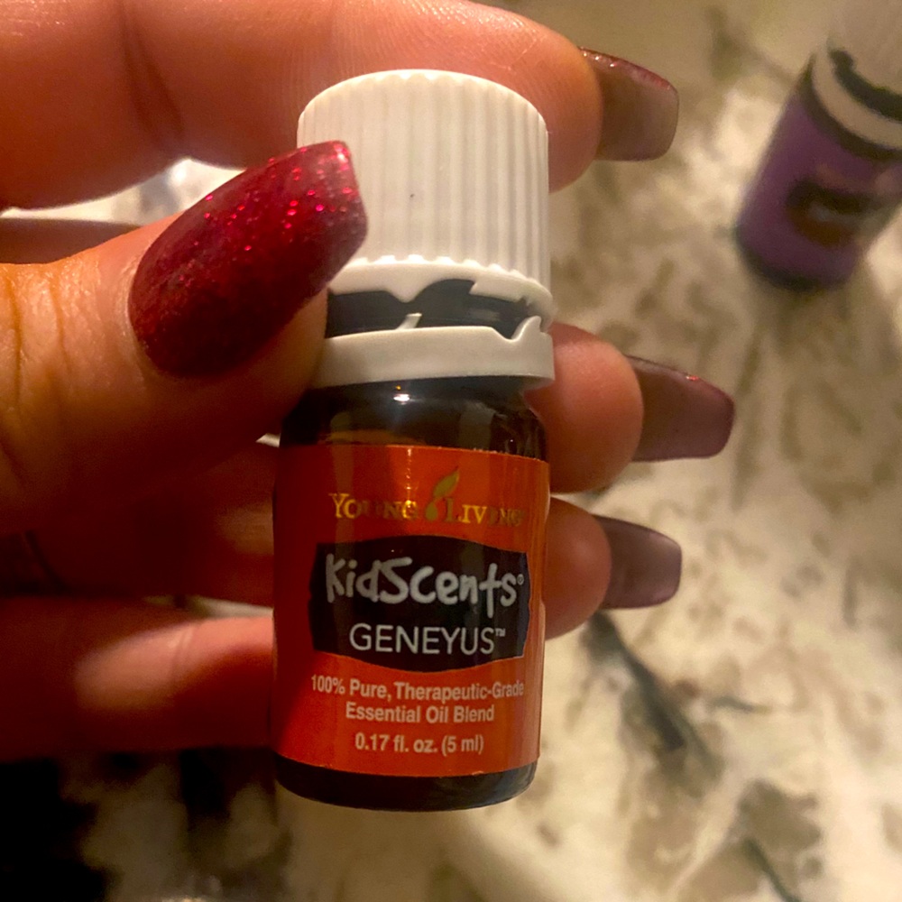 🐛🍎📚Kidscents Geneyus Young Living Oil